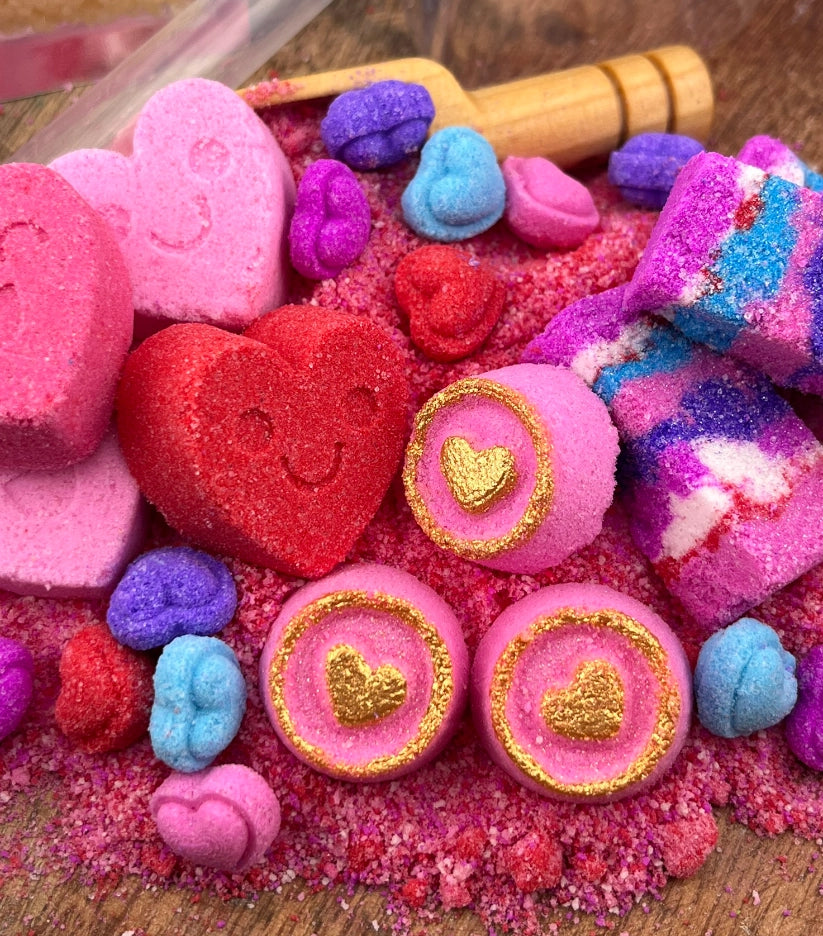 Happy Hearts - Valentine's Potion Making Kit - Medium